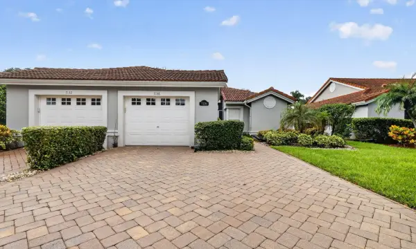 7136 Summer Tree Drive, Boynton Beach, FL 33437