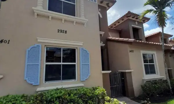 2928 Hidden Hills Road 1402, West Palm Beach, FL 33411
