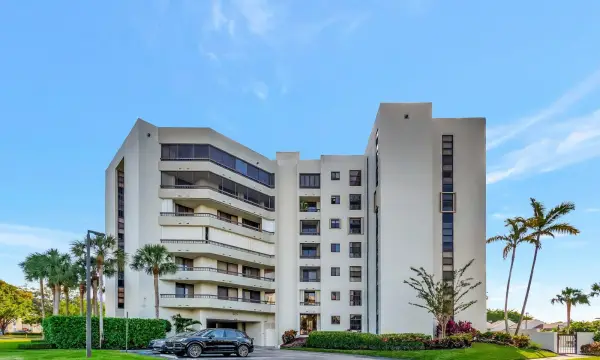 6372 La Costa Drive 504, Boca Raton, FL 33433