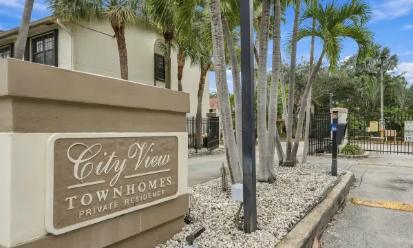341 City View Drive, Fort Lauderdale, FL 33311