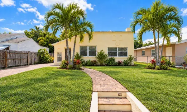 830 Valley Forge Road, West Palm Beach, FL 33405
