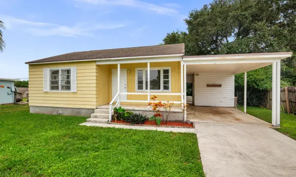 2518 N Genessee Avenue, West Palm Beach, FL 33409
