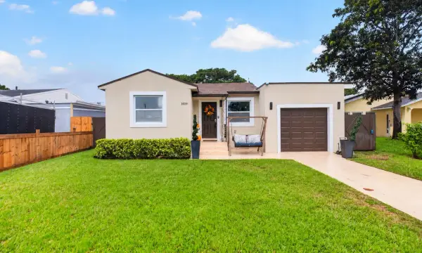 1019 N C Street, Lake Worth Beach, FL 33460