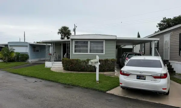 8648 SW 15th Court, Davie, FL 33324