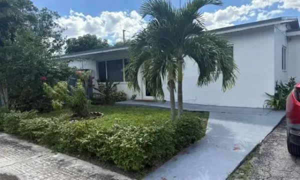 6800 Simms Street, Hollywood, FL 33024