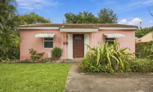 1524 NE 2nd Avenue, Fort Lauderdale, FL 33304