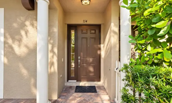 114 Ocean Cay Way, Hypoluxo, FL 33462