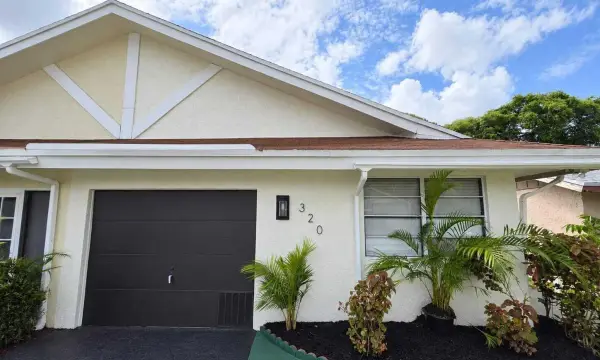 1320 SW 75th Avenue, North Lauderdale, FL 33068