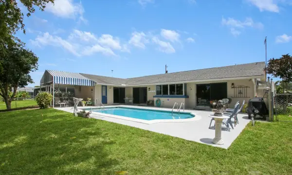 1210 SW 26th Avenue, Boynton Beach, FL 33426