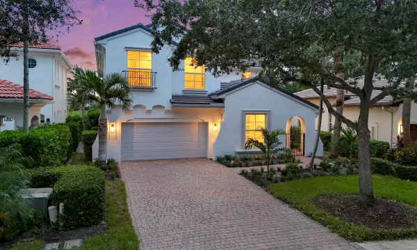 754 Bocce Court, Palm Beach Gardens, FL 33410