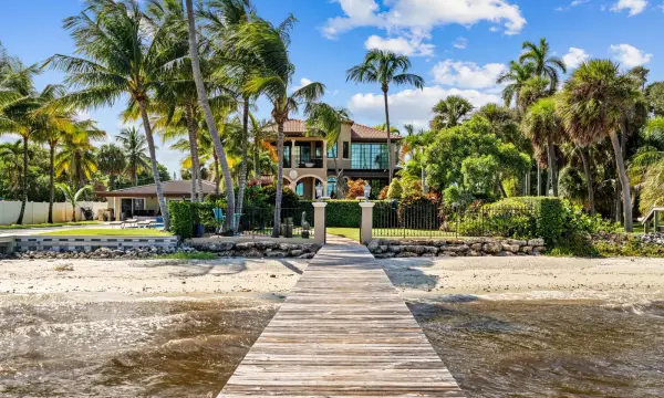 818 S Lakeside Drive, Lake Worth Beach, FL 33460