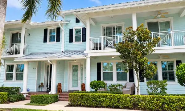 1235 N Community Drive, Jupiter, FL 33458