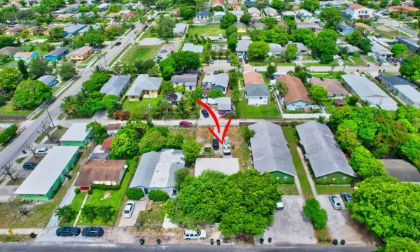 134 SW 10th Avenue, Delray Beach, FL 33444