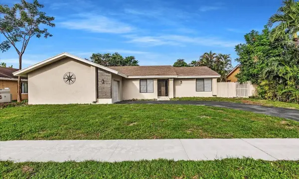837 SW 56th Avenue, Margate, FL 33068