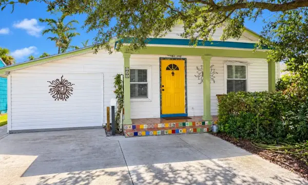 806 N M Street, Lake Worth Beach, FL 33460
