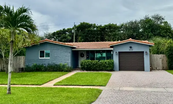 4300 Grant Street, Hollywood, FL 33021