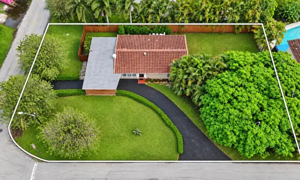 707 NW 24th Street, Wilton Manors, FL 33311