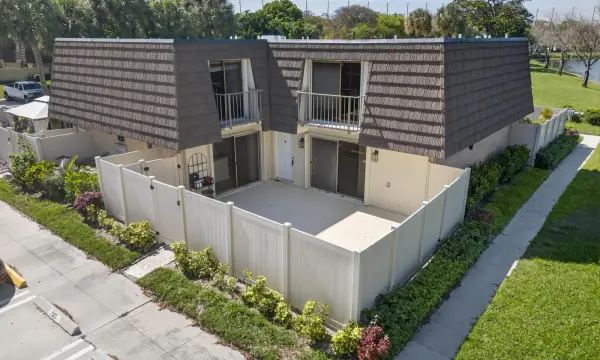 7811 78th Way, West Palm Beach, FL 33407
