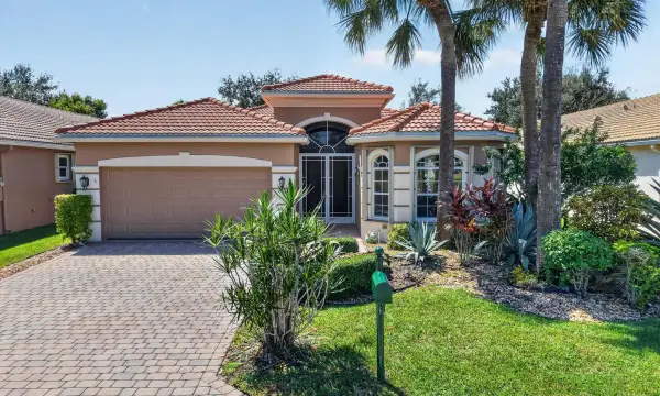 8066 Rossini Way, Lake Worth, FL 33467