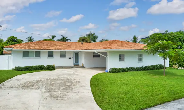 2607 Colgate Lane, Lake Worth Beach, FL 33460