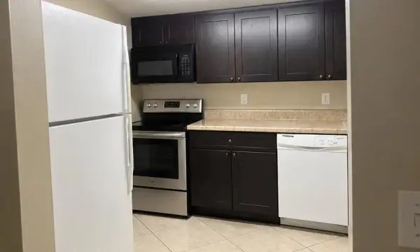 10701 Royal Palm Boulevard 12, Coral Springs, FL 33065