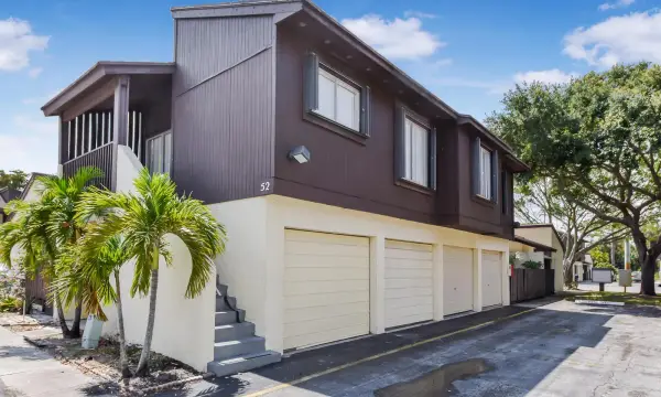 5284 Bosque Lane 52, West Palm Beach, FL 33415