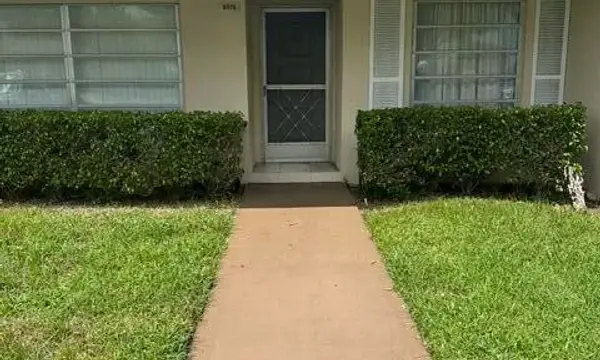 8875 Warwick Drive, Boca Raton, FL 33433