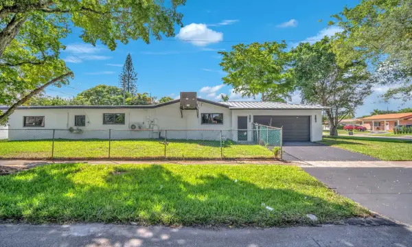 5000 Adams Street, Hollywood, FL 33021