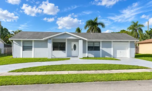 12411 SW 10th Court, Davie, FL 33325