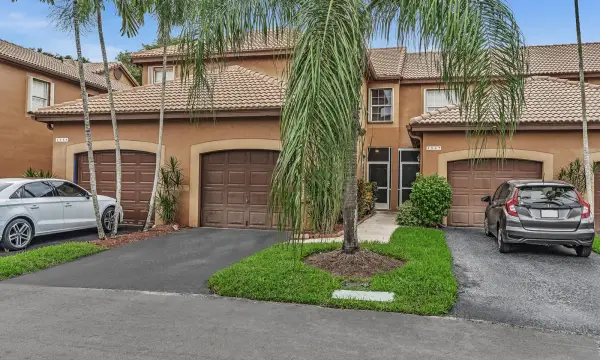 1561 Barcelona Way, Weston, FL 33327