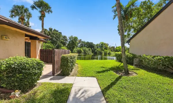 8271 Boca Glades Boulevard E, Boca Raton, FL 33434