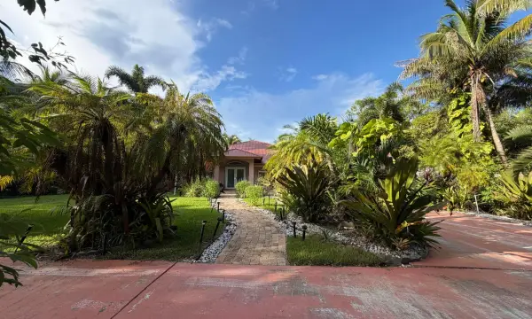 13527 49th Street N, West Palm Beach, FL 33411