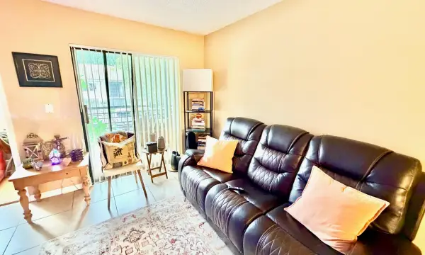 511 Gardens Drive 203, Pompano Beach, FL 33069