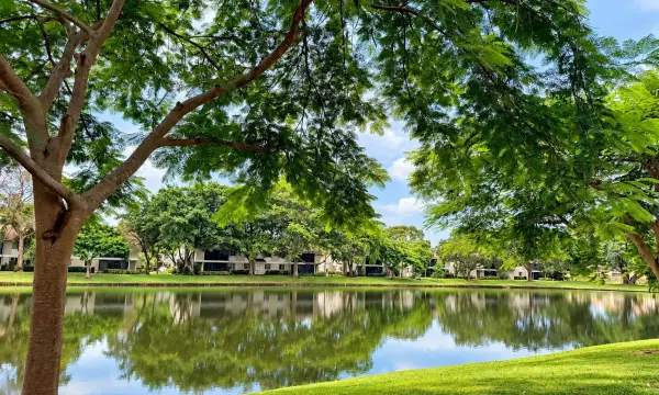117 Gardens Drive 104, Pompano Beach, FL 33069