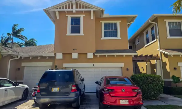 855 Marina Del Ray Lane 2, West Palm Beach, FL 33401