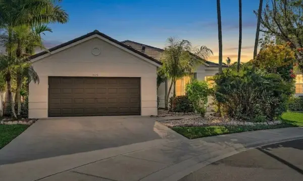 1125 Sunflower Circle, Weston, FL 33327