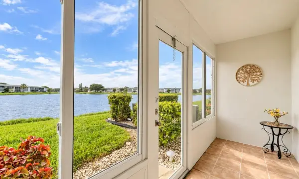 158 Chatham H, West Palm Beach, FL 33417