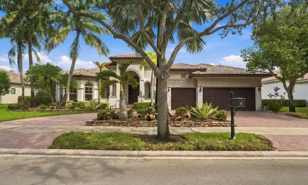 11747 NW 69th Place, Parkland, FL 33076