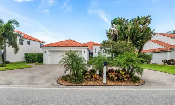 13138 Touchstone Place, Palm Beach Gardens, FL 33418