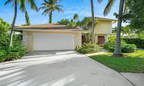 491 Neptune Road, Juno Beach, FL 33408