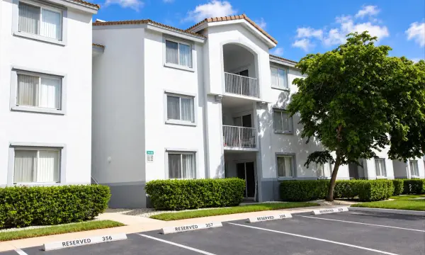 2640 S University Drive 222, Davie, FL 33328