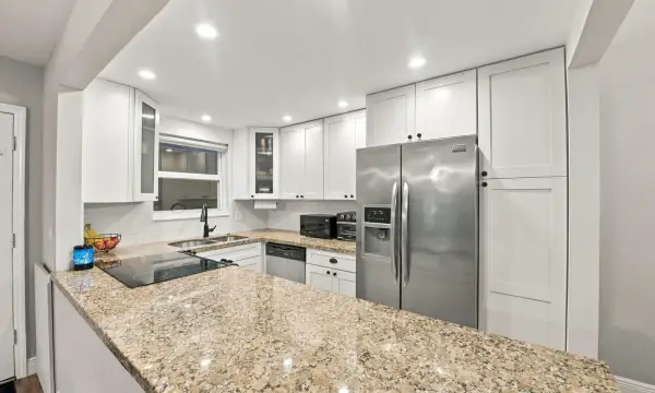 1124 NW 13th Street 108a, Boca Raton, FL 33486