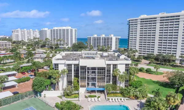 1901 S Ocean Boulevard 401, Boca Raton, FL 33432