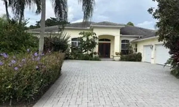 7907 Fairway Lane, West Palm Beach, FL 33412