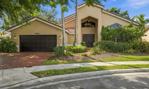 20104 NW 9th Drive, Pembroke Pines, FL 33029