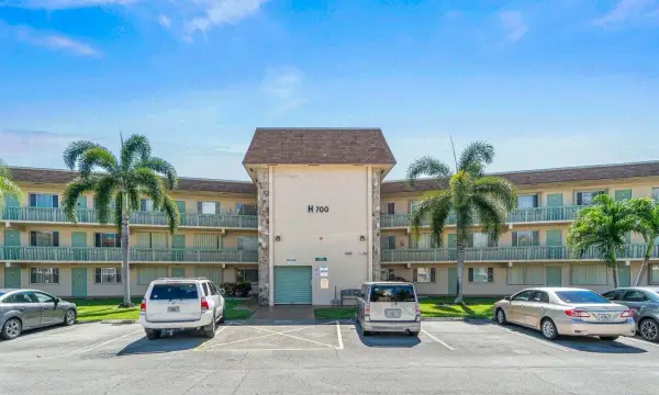 700 Village Green Court 319, Palm Springs, FL 33461