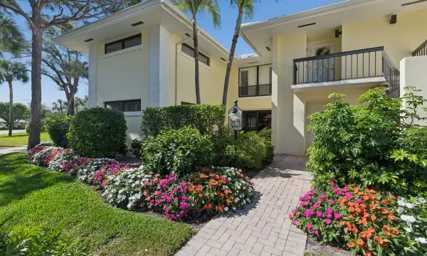 3649 Quail Ridge Drive N, Boynton Beach, FL 33436