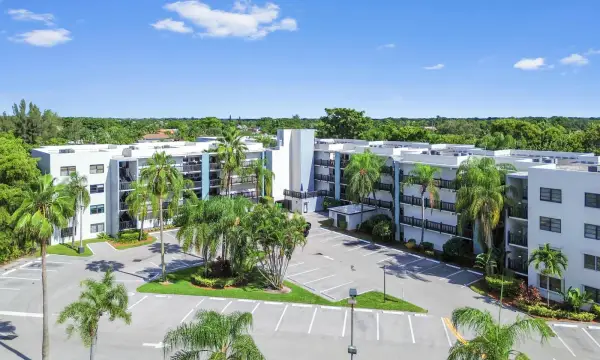 1021 Mockingbird Lane 415, Plantation, FL 33324