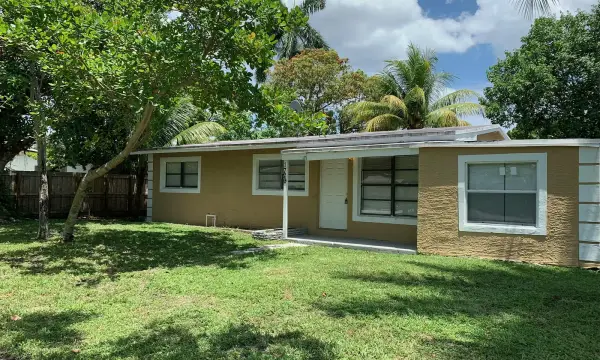 1729 NW 16th Avenue, Fort Lauderdale, FL 33311