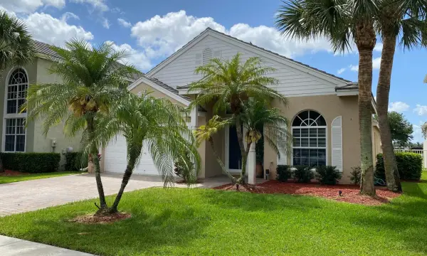 325 Berenger Walk, Royal Palm Beach, FL 33414